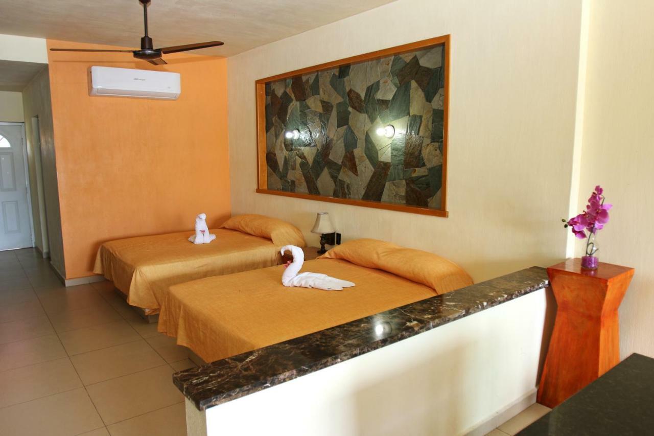 Villas Dulce Suenos 瓜亚比托斯 外观 照片