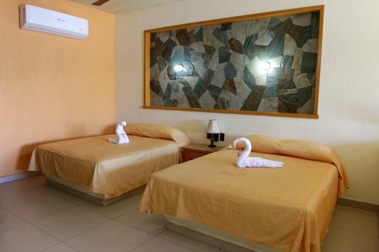 Villas Dulce Suenos 瓜亚比托斯 外观 照片